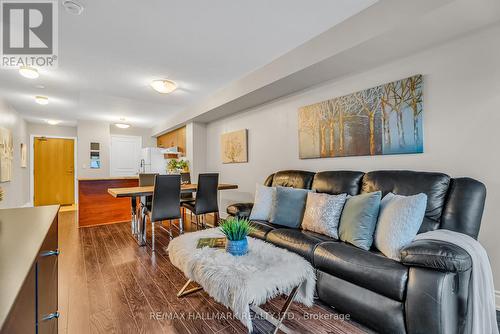 703 - 32 Clegg Road, Markham, ON - Indoor Photo Showing Living Room