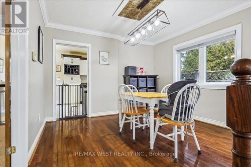 1502 Streamside Court, Pickering, ON - Indoor Photo Showing Dining Room