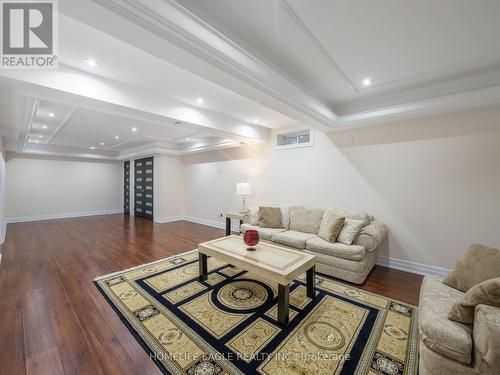 34 Brookview Drive, Bradford West Gwillimbury, ON - Indoor Photo Showing Living Room