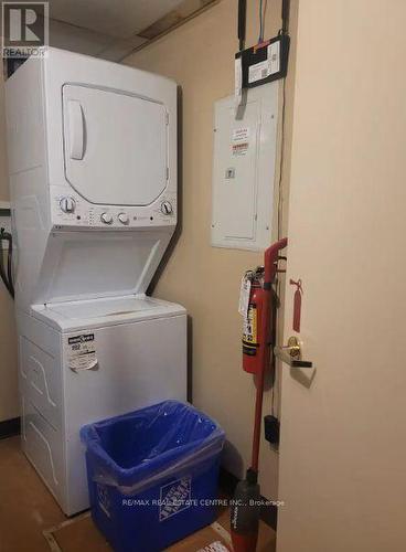 2138-39 - 90 Highland Drive, Oro-Medonte, ON - Indoor Photo Showing Laundry Room