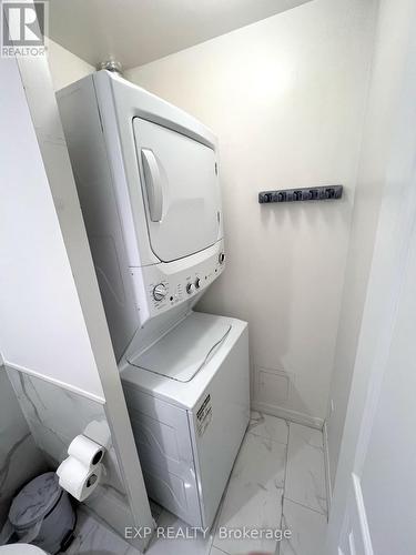 202 - 225 Webb Drive, Mississauga, ON - Indoor Photo Showing Laundry Room