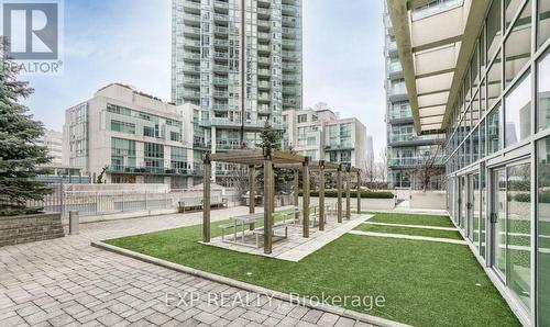 202 - 225 Webb Drive, Mississauga, ON - Outdoor