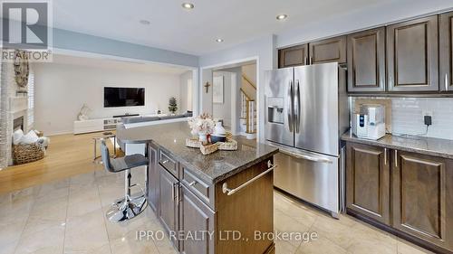 6017 Osprey Boulevard, Mississauga, ON - Indoor Photo Showing Kitchen