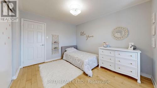 6017 Osprey Boulevard, Mississauga, ON - Indoor Photo Showing Bedroom