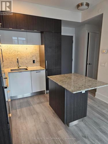 839 - 15 Merchants' Wharf Street, Toronto, ON - Indoor Photo Showing Kitchen