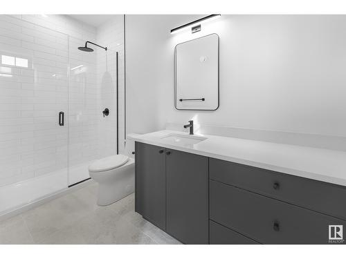 45 Westridge Rd Nw, Edmonton, AB - Indoor Photo Showing Bathroom