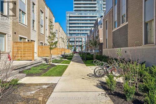 Th104 - 10 Almond Blossom Mews S, Vaughan, ON - Outdoor With Facade