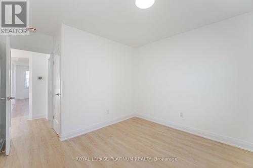 31 Garside Avenue S, Hamilton, ON - Indoor Photo Showing Other Room