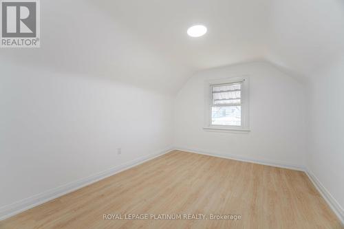 31 Garside Avenue S, Hamilton, ON - Indoor Photo Showing Other Room