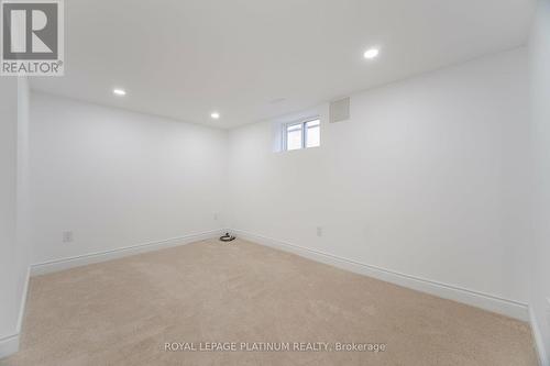 31 Garside Avenue S, Hamilton, ON - Indoor Photo Showing Other Room