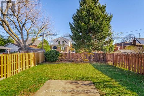 31 Garside Avenue S, Hamilton, ON - Outdoor With Backyard