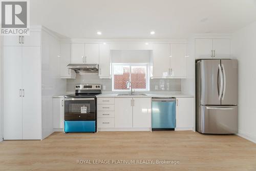 31 Garside Avenue S, Hamilton, ON - Indoor Photo Showing Kitchen With Stainless Steel Kitchen