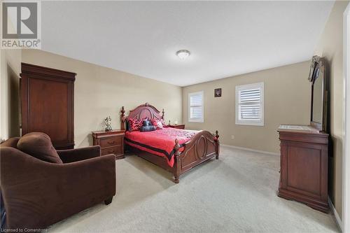 38 Cedarville Drive, Stoney Creek, ON - Indoor Photo Showing Bedroom