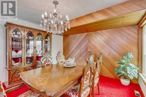 84 Range Way Nw, Calgary, AB - Indoor Photo Showing Dining Room