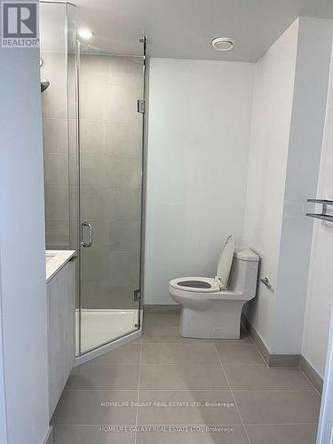 5008 - 7890 Jane Street, Vaughan, ON - Indoor Photo Showing Bathroom