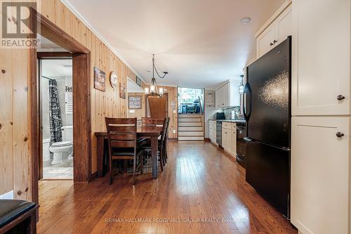 1023 Sophers Landing Road, Gravenhurst, ON - Indoor Photo Showing Dining Room