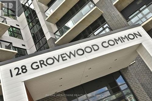 117 - 128 Grovewood Common, Oakville, ON - Outdoor