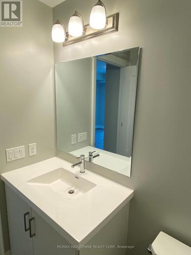 117 - 128 Grovewood Common, Oakville, ON - Indoor Photo Showing Bathroom