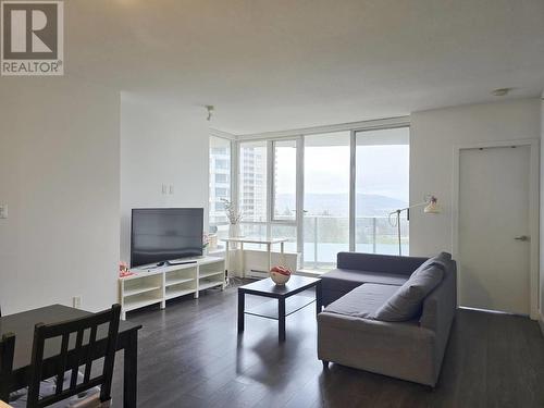 708 4808 Hazel, Burnaby, BC - Indoor Photo Showing Living Room