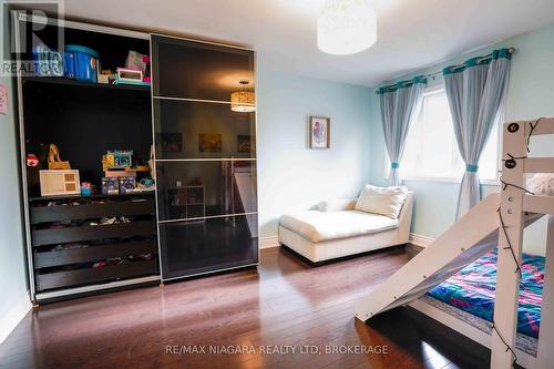 88 Chipwood Crescent, Toronto (Pleasant View), ON - Indoor Photo Showing Bedroom