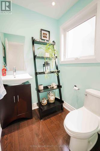 88 Chipwood Crescent, Toronto (Pleasant View), ON - Indoor Photo Showing Bathroom