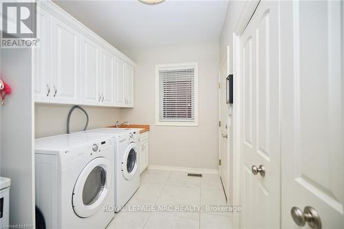 56 Timmsdale Crescent, Pelham, ON - Indoor Photo Showing Laundry Room