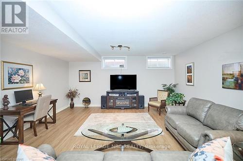 56 Timmsdale Crescent, Pelham, ON - Indoor Photo Showing Living Room