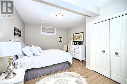 56 Timmsdale Crescent, Pelham (662 - Fonthill), ON - Indoor Photo Showing Bedroom