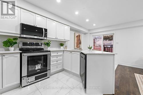 63 Weather Vane Lane, Brampton, ON - Indoor Photo Showing Kitchen