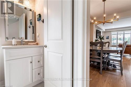 126 Susan Drive, Pelham (662 - Fonthill), ON - Indoor Photo Showing Bathroom