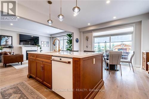 126 Susan Drive, Pelham (662 - Fonthill), ON - Indoor Photo Showing Kitchen