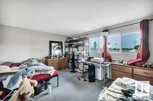 1244 Lakewood Rd W Nw, Edmonton, AB - Indoor Photo Showing Bedroom