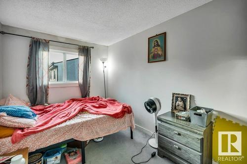 1244 Lakewood Rd W Nw, Edmonton, AB - Indoor Photo Showing Bedroom