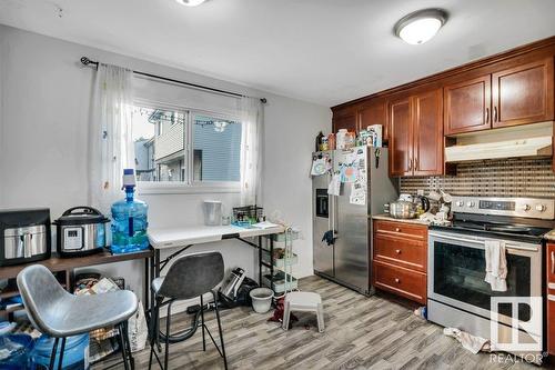 1244 Lakewood Rd W Nw, Edmonton, AB - Indoor Photo Showing Kitchen