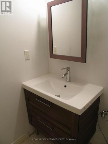 Bsmt 2B - 112 Sweetbriar Court, Pickering, ON - Indoor Photo Showing Bathroom