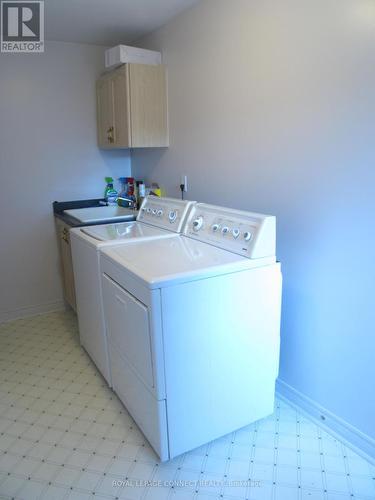 Bsmt 2B - 112 Sweetbriar Court, Pickering, ON - Indoor Photo Showing Laundry Room