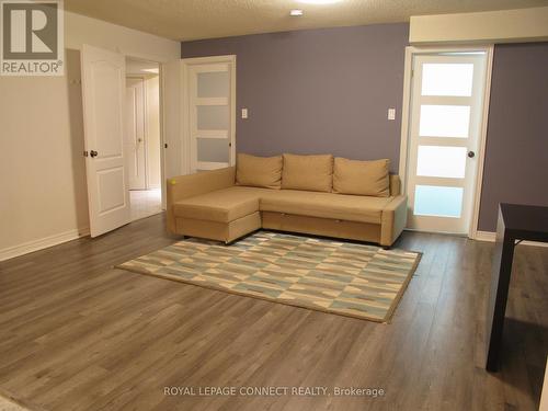 Bsmt 2B - 112 Sweetbriar Court, Pickering, ON - Indoor Photo Showing Living Room