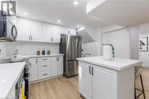 46 Upper Walker Avenue, Stoney Creek, ON - Indoor Photo Showing Kitchen With Stainless Steel Kitchen With Upgraded Kitchen