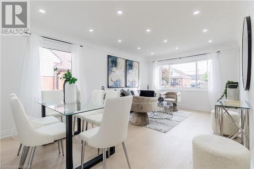 46 Upper Walker Avenue, Stoney Creek, ON - Indoor Photo Showing Dining Room