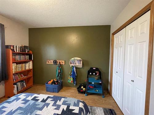 412 Centennial Drive S, Swan River, MB - Indoor Photo Showing Bedroom