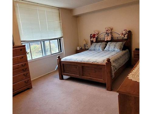 403-1535 Lakeshore Rd E, Mississauga, ON - Indoor Photo Showing Bedroom