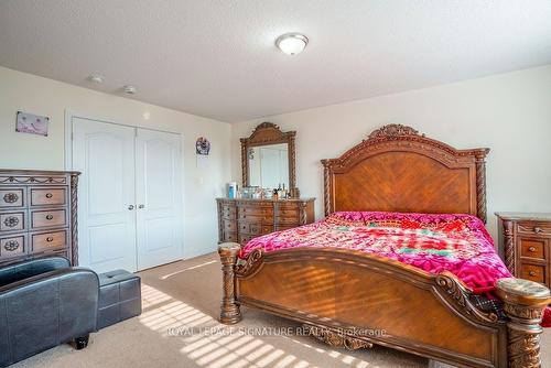 48 Dancing Waters Rd, Brampton, ON - Indoor Photo Showing Bedroom