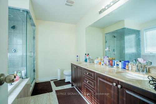 48 Dancing Waters Rd, Brampton, ON - Indoor Photo Showing Bathroom