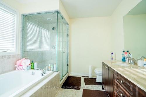 48 Dancing Waters Rd, Brampton, ON - Indoor Photo Showing Bathroom