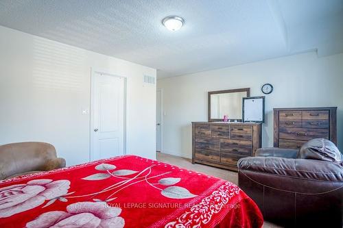 48 Dancing Waters Rd, Brampton, ON - Indoor Photo Showing Bedroom