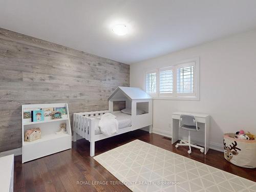 19 Johnston St, St. Catharines, ON - Indoor Photo Showing Bedroom