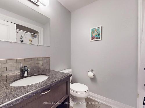 19 Johnston St, St. Catharines, ON - Indoor Photo Showing Bathroom