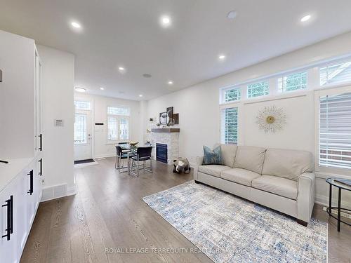 19 Johnston St, St. Catharines, ON - Indoor Photo Showing Living Room With Fireplace