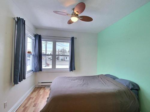 Chambre Ã Â coucher - 1 1Re Avenue E., Rouyn-Noranda, QC - Indoor Photo Showing Bedroom