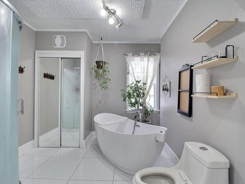 Salle de bains - 1 1Re Avenue E., Rouyn-Noranda, QC - Indoor Photo Showing Bathroom